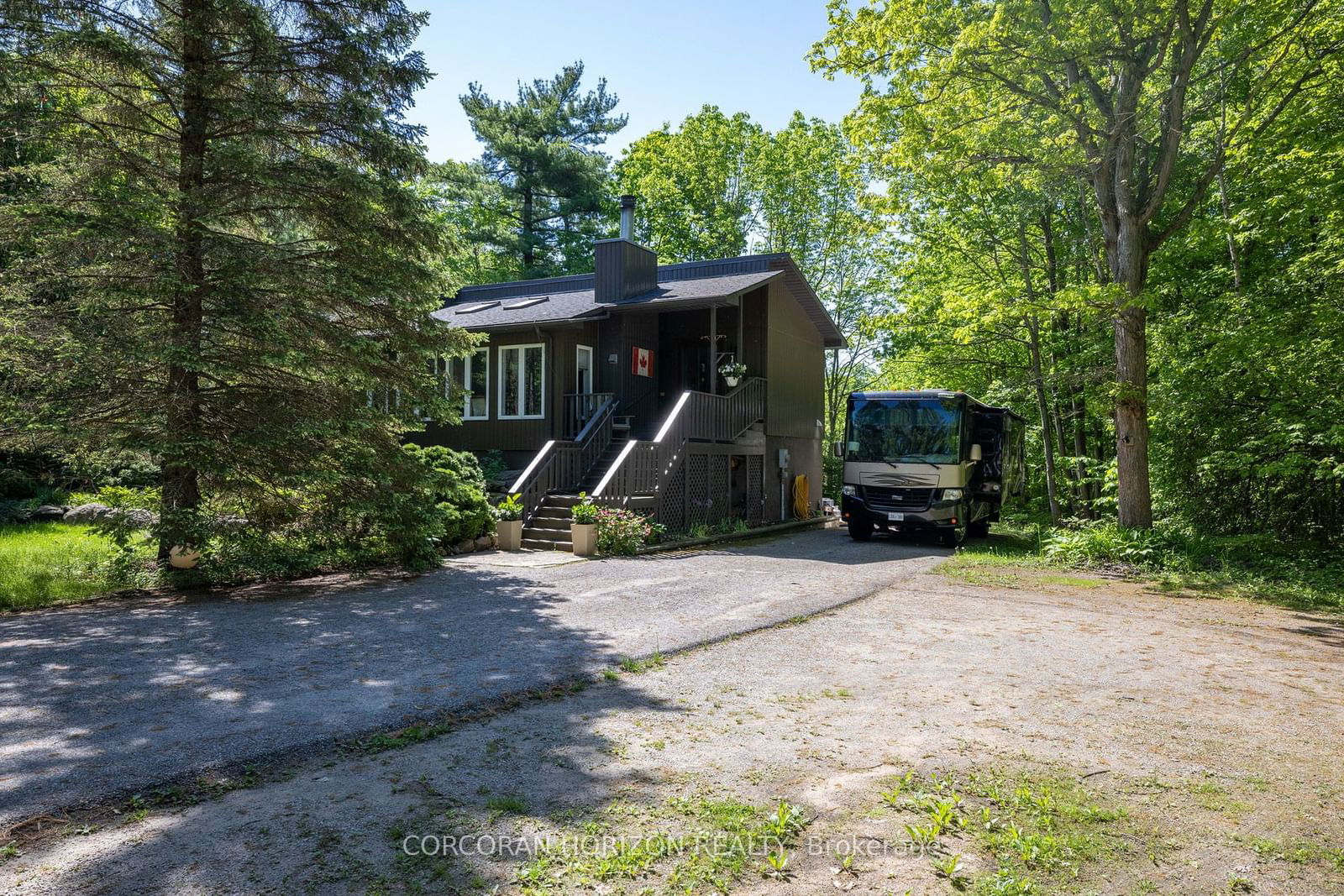 Detached House sold at 2517 Honey Harbour Road, Georgian Bay, L0K 1S0 - MLS: X9511541