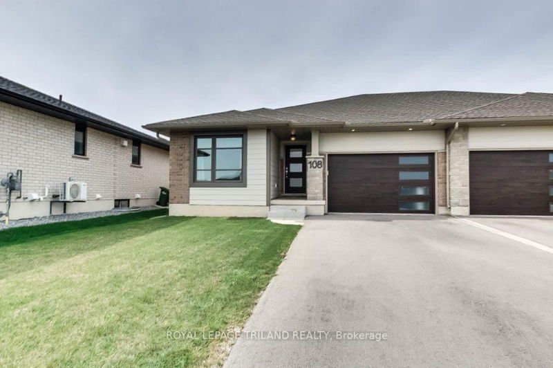 home for sale on 108 Benjamin Pkwy S