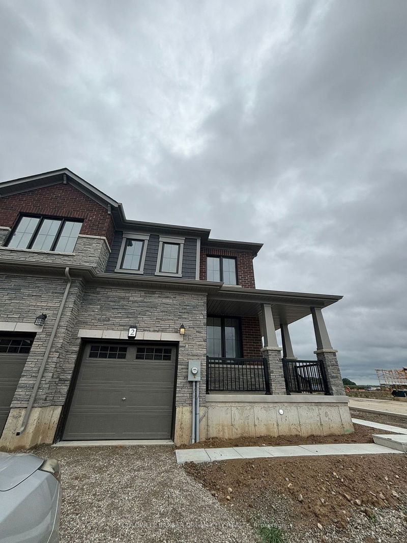 home for lease on 2 Lonsdale Road