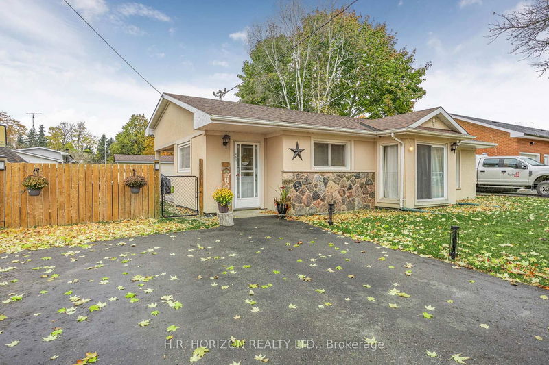 home for sale on 401 Main Street W