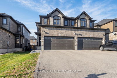 125 Links Cres, Woodstock -  image-0-2