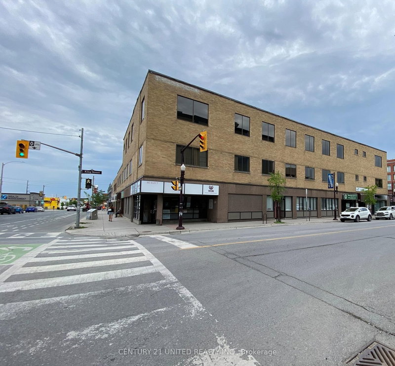 159 King St N photo 3
