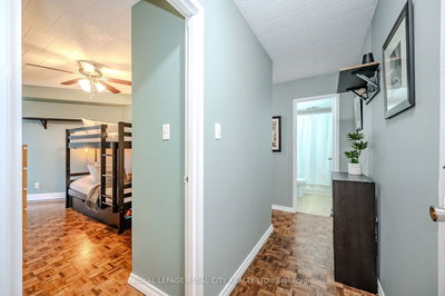 Unit 511 — 105 Conroy Cres, Guelph - College image-0-2