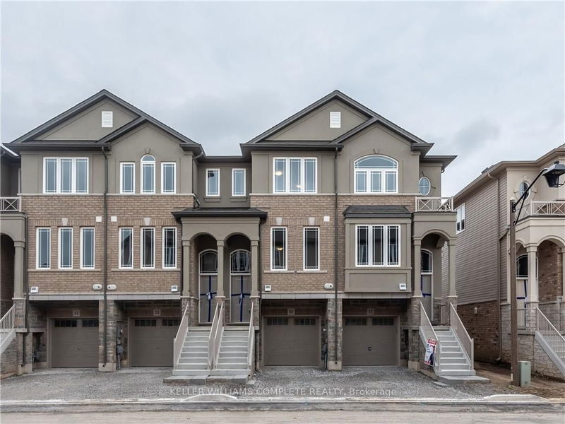 home for lease on 55 Aquarius Crescent