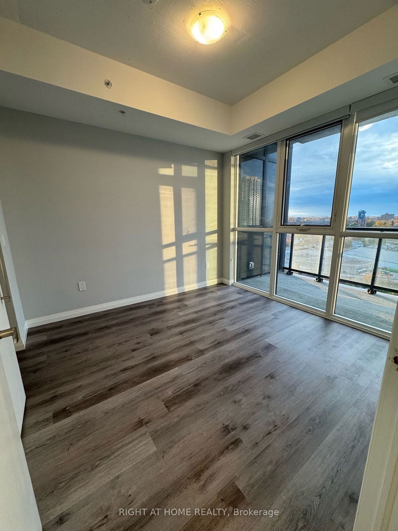 home for lease on 1309-108 Garment Street