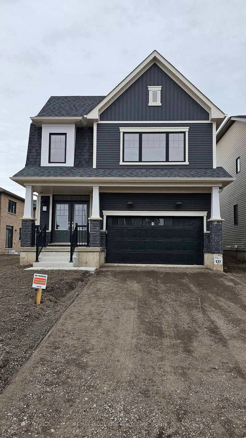 home for lease on 23 Masters Street N