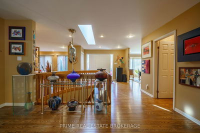 82 Muskoka Crt, London - North G image-0-3