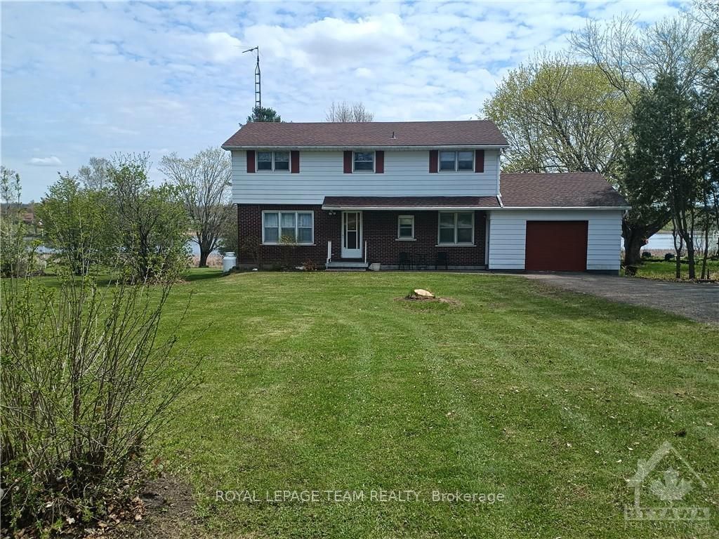 Detached House sold at 999 HERITAGE Drive, Montague, 902 - Montague Twp, K0G 1N0 - MLS: X9515033