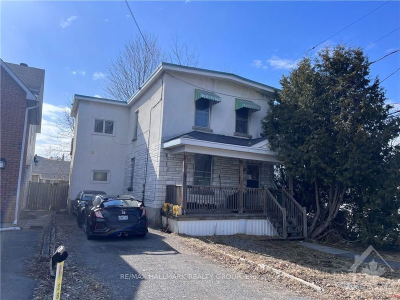 home for sale on 558 TWEEDSMUIR Avenue