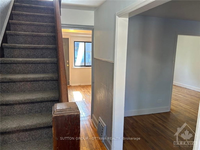 50 ARMSTRONG St, Ottawa, K1Y 2V7 | Image 2