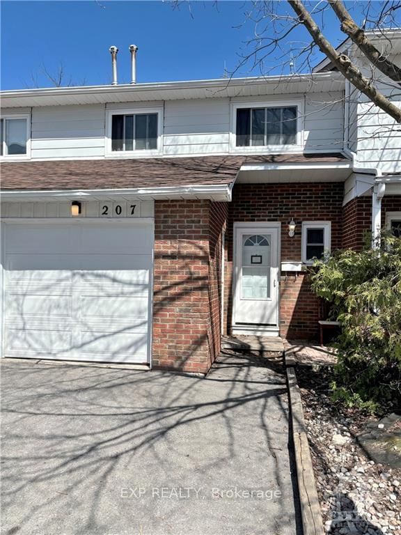 home for sale on 207 ROMULUS