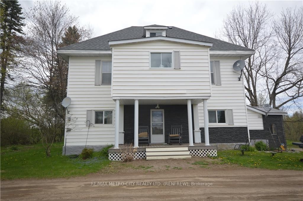 Detached House for sale at 2879 LAKE DORE Road, North Algona Wilberforce, 561 - North Algona/Wilberforce Twp, K7V 1X0 - MLS: X9515460