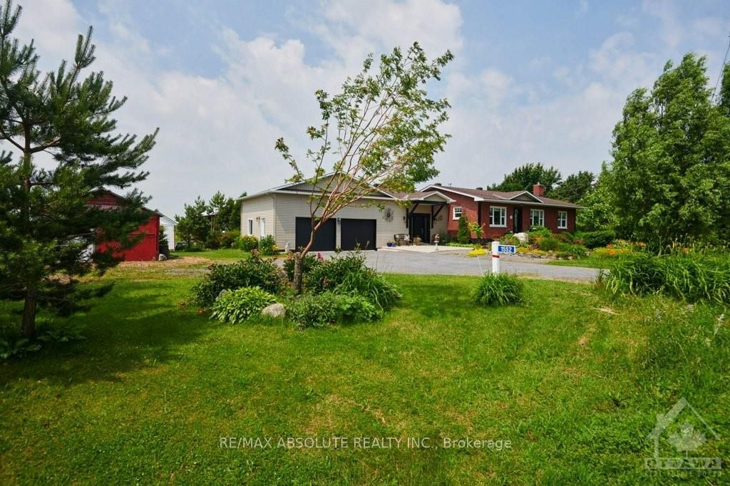 Detached House for sale at 1552 STE MARIE Road, Russell, 603 - Russell Twp, K0A 1W0 - MLS: X9515841