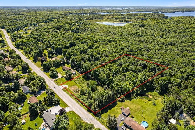 2561 RIDEAU FERRY Road