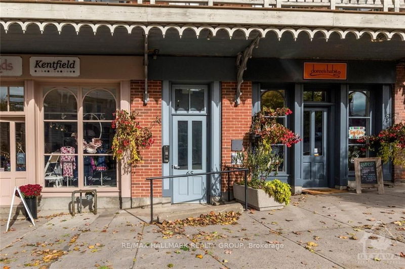 206 - 65 MILL Street