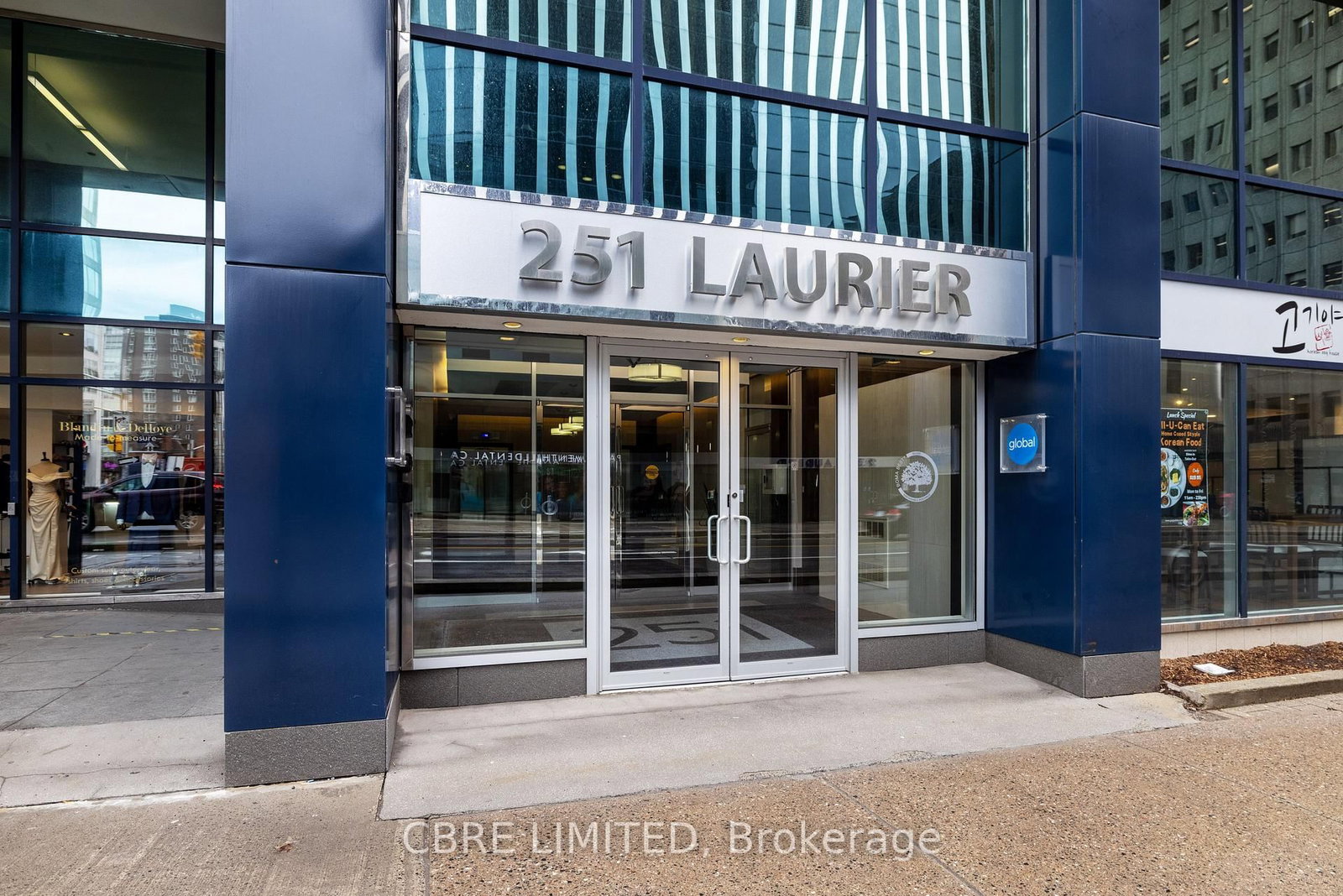 251 LAURIER Avenue W, Unit 900 - Photo 2