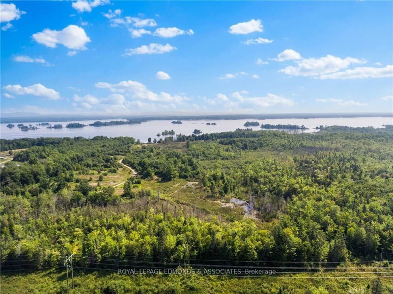 540 ABBIE Lane, Petawawa, K8H 3R9 | Image 3