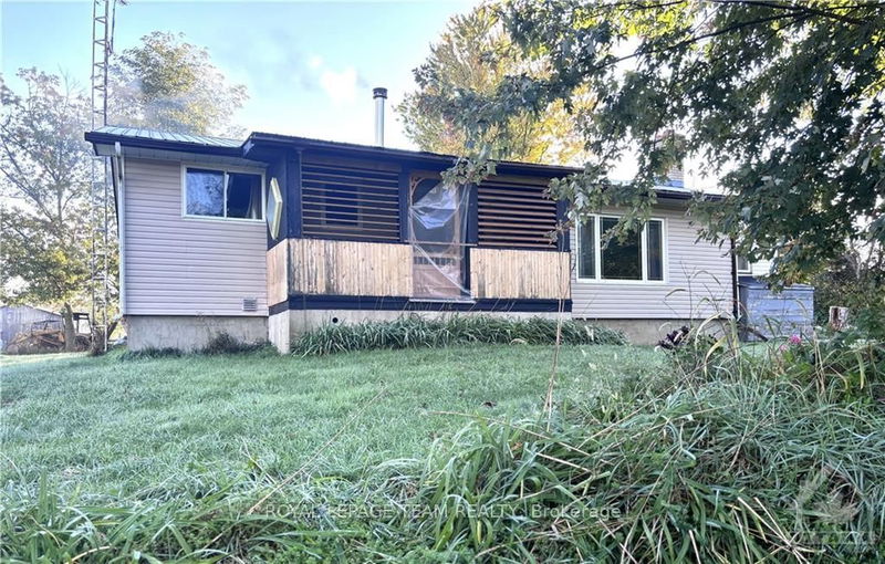 home for sale on 3159 8TH LINE Road