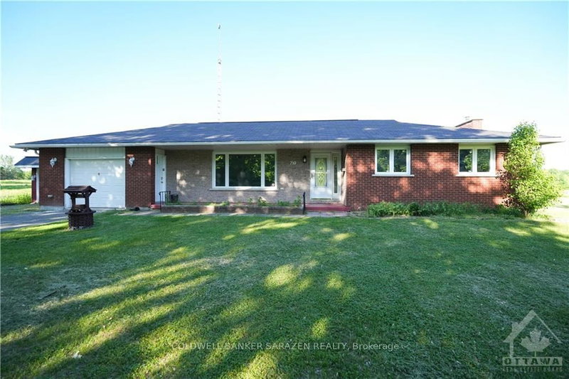 710 COUNTY ROAD 18 Rd, North Grenville, K0G 1T0 | Image 2