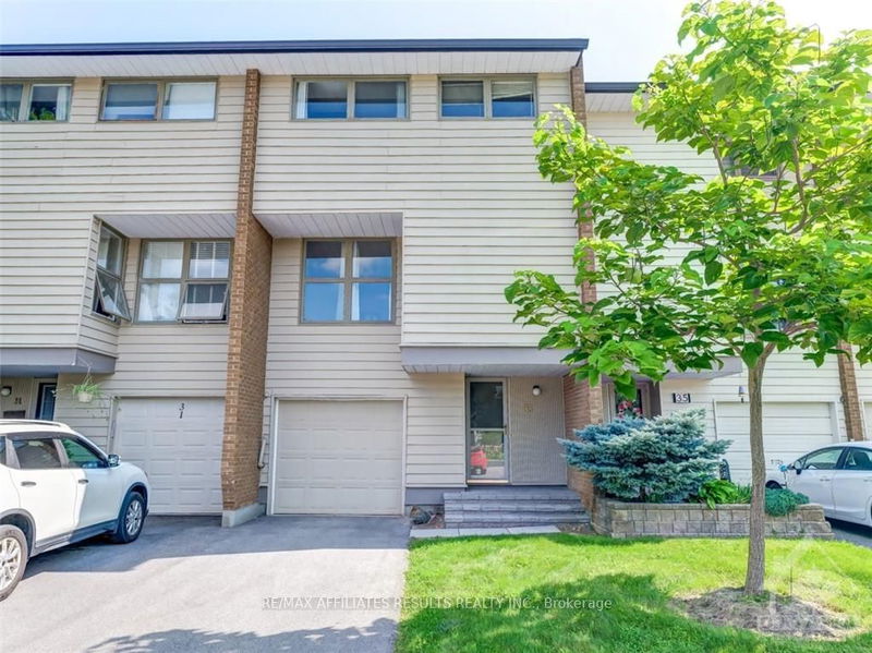 home for sale on 33 CARMICHAEL Court