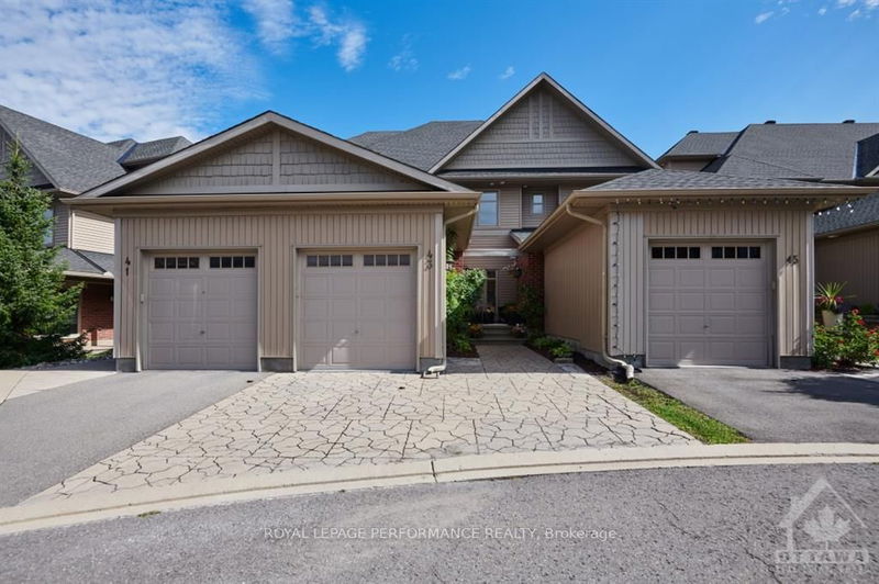 home for sale on 43 AVEIA