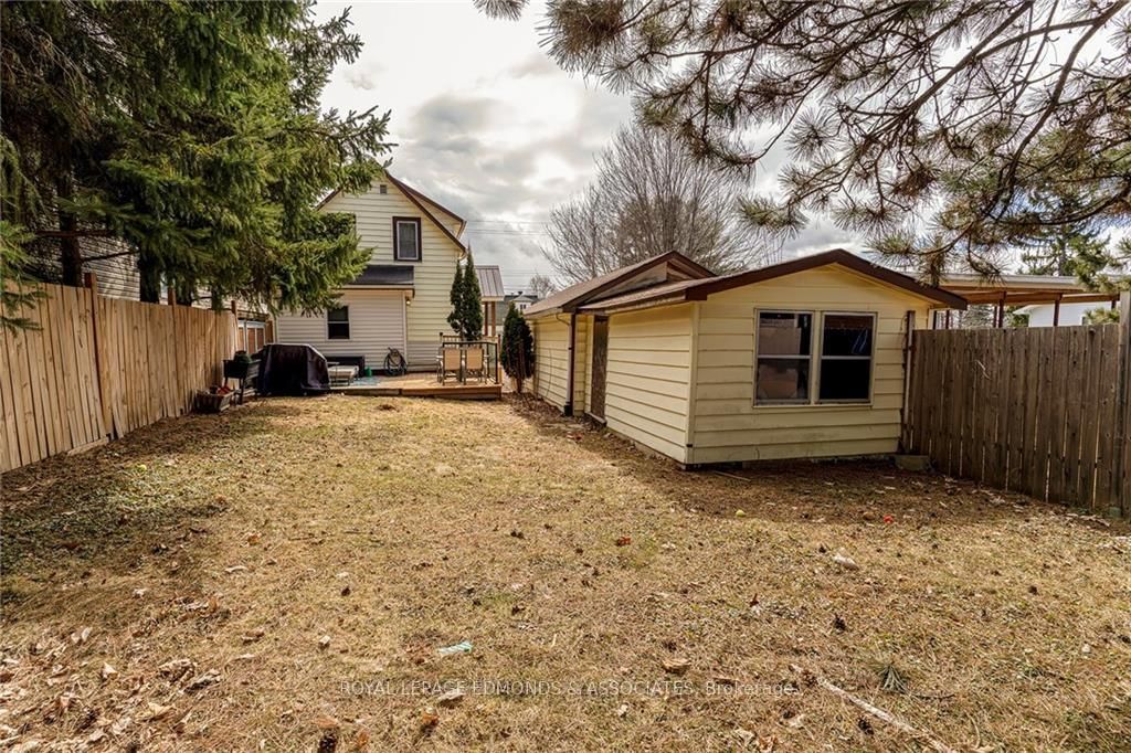 Listing Image 7