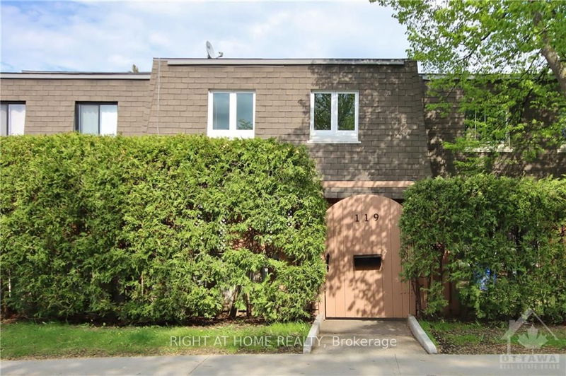 home for sale on 119 ROYALTON