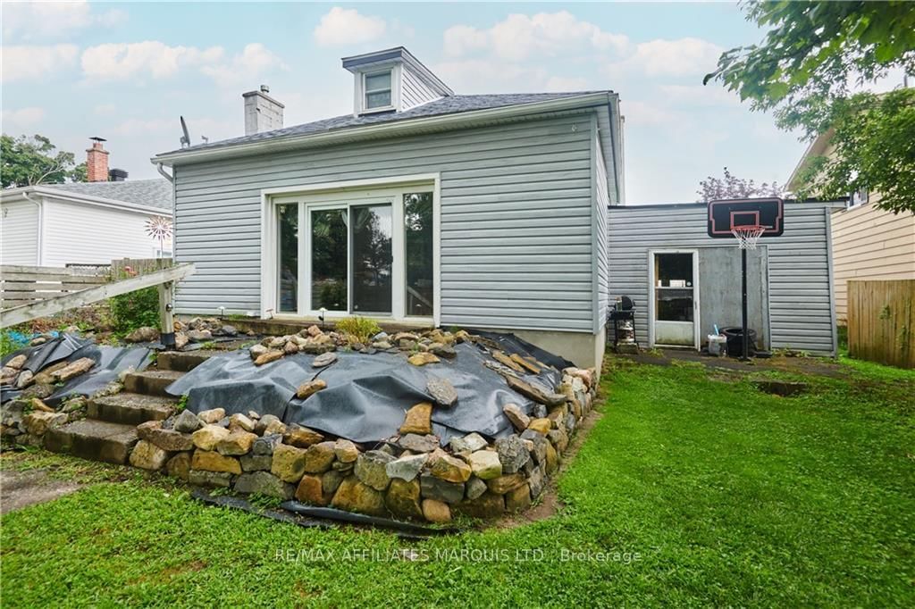 Listing Image 24