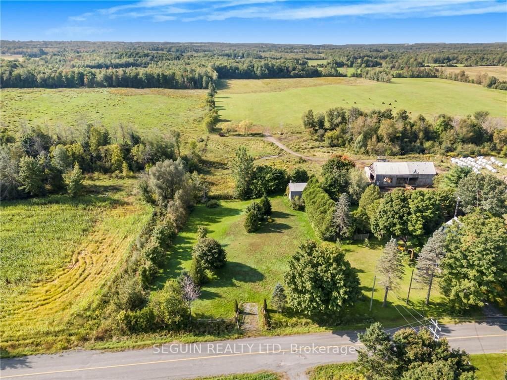 Building at ... PLEASANT CORNER Road, Champlain, 614 - Champlain Twp