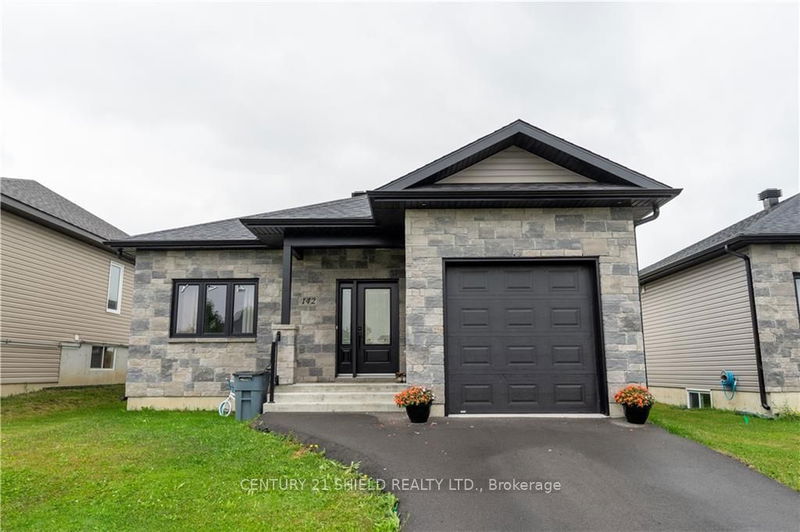 home for sale on 142 BELLWOOD Drive