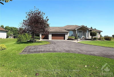 1367 STE MARIE Rd, Russell - 602 - Embrun image-0-1