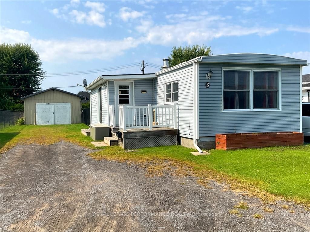 Detached House sold at 8-3265 FRONT Road, East Hawkesbury, K6A 2R2 - MLS: X9519205