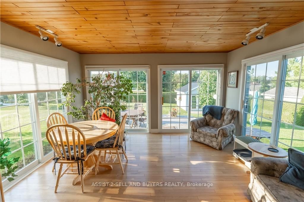 Listing Image 12