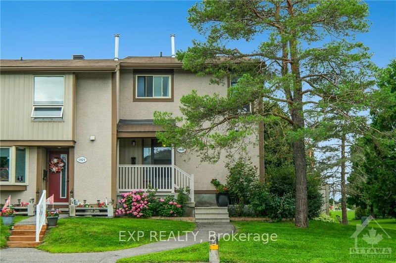 home for sale on 1931 STONEHENGE Crescent