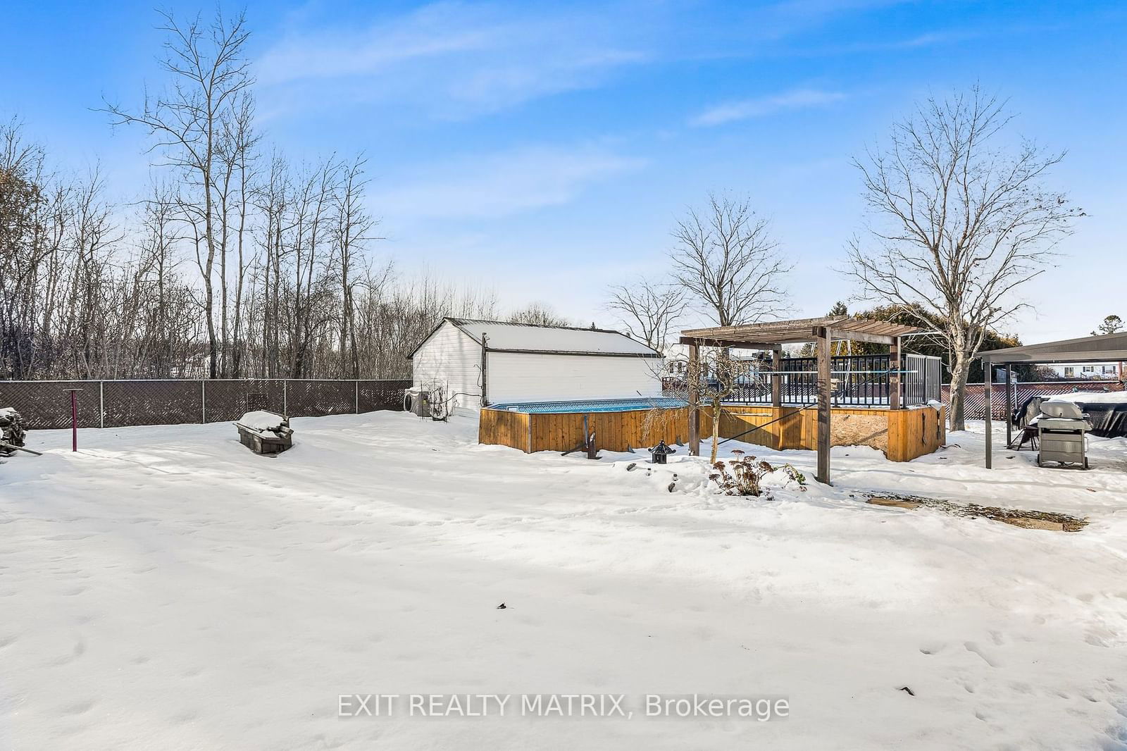 Detached House sold at 218 FRONT Road, Champlain, 614 - Champlain Twp, K6A 2S9 - MLS: X9519880