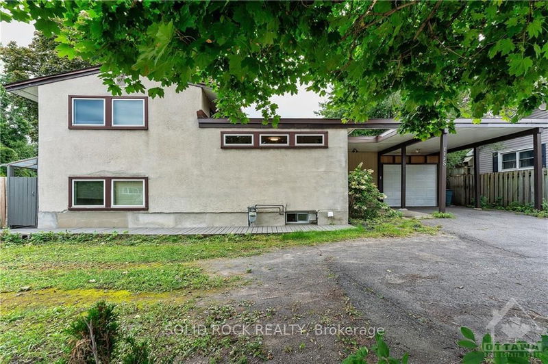 home for sale on 1125 WOODROFFE Avenue