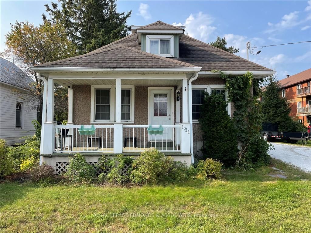 Listing Image 5
