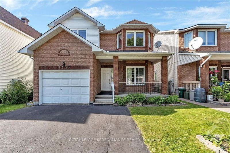 home for sale on 1353 PAARDEBURGH Avenue