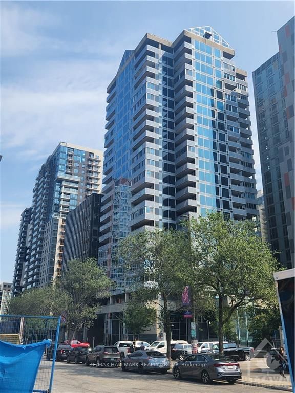 home for sale on 404-160 GEORGE Street