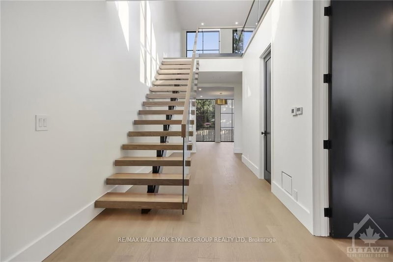 246 BYRON Ave, Ottawa, K1Z 6Y8 | Image 3