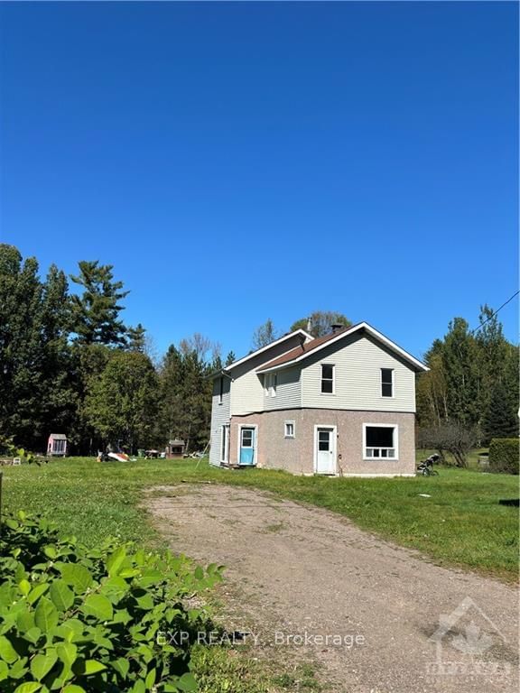 Building at 74 SANDY BEACH Road, Laurentian Valley, 531 - Laurentian Valley