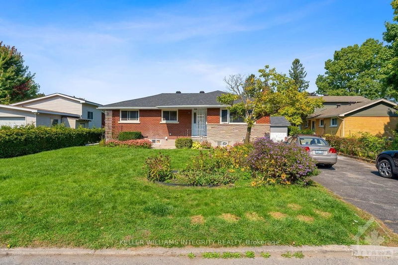 home for sale on 28 FAIRHILL Crescent