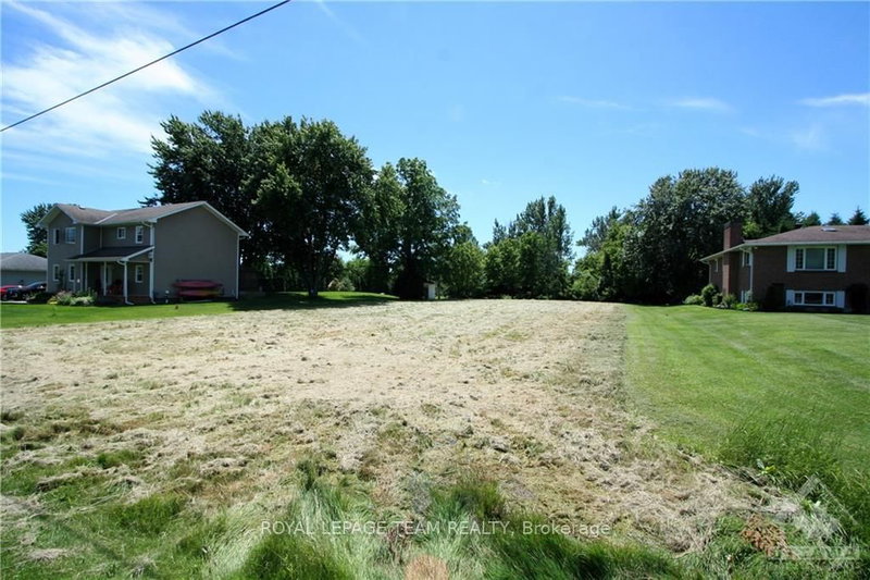 12 COYLE Dr, South Dundas, K0C 1X0 | Image 2