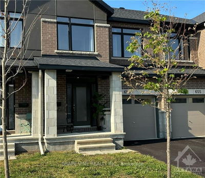 Townhouse for sale at 653 PUTNEY Crescent, Ottawa, Stittsville (South), K2S 2N7 - MLS: X9521025