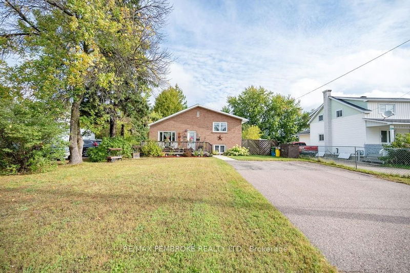 home for sale on 3255 PETAWAWA Boulevard