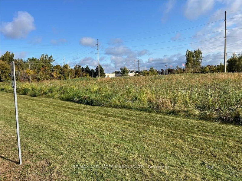 786 SEVENTH St W, Cornwall, K6H 0A3 | Image 2