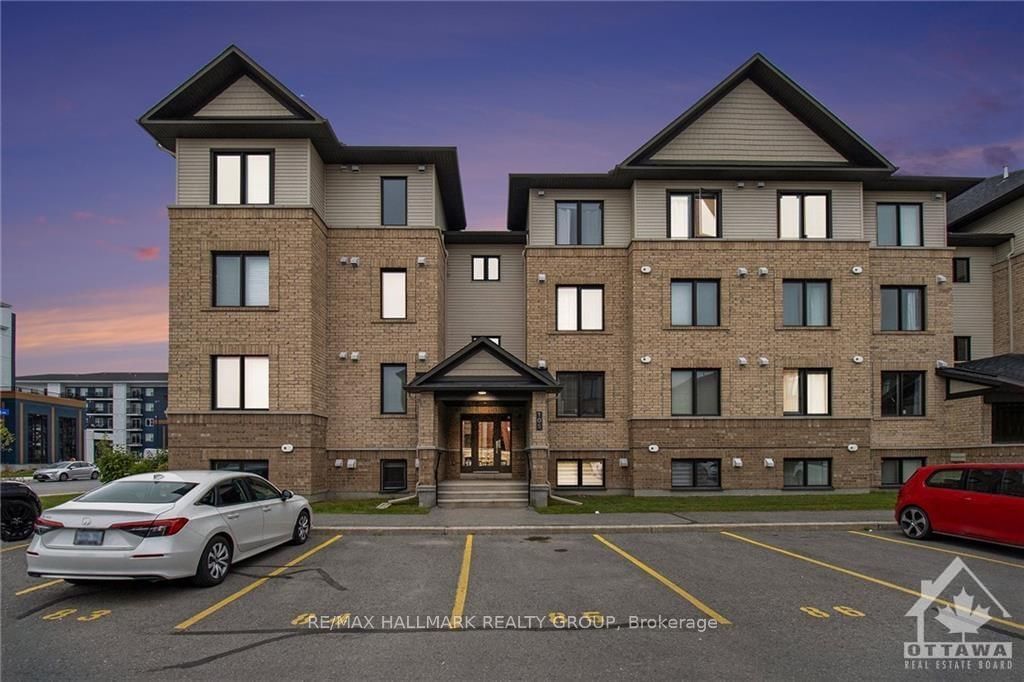 Condo sold at 1-105 BLUESTONE, Orleans - Cumberland and Area, 1117 - Avalon West, K4A 0M5 - MLS: X9521560