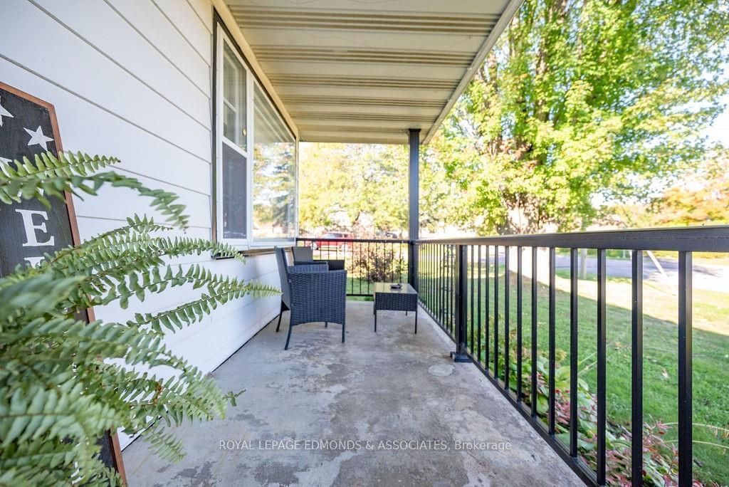 Listing Image 6