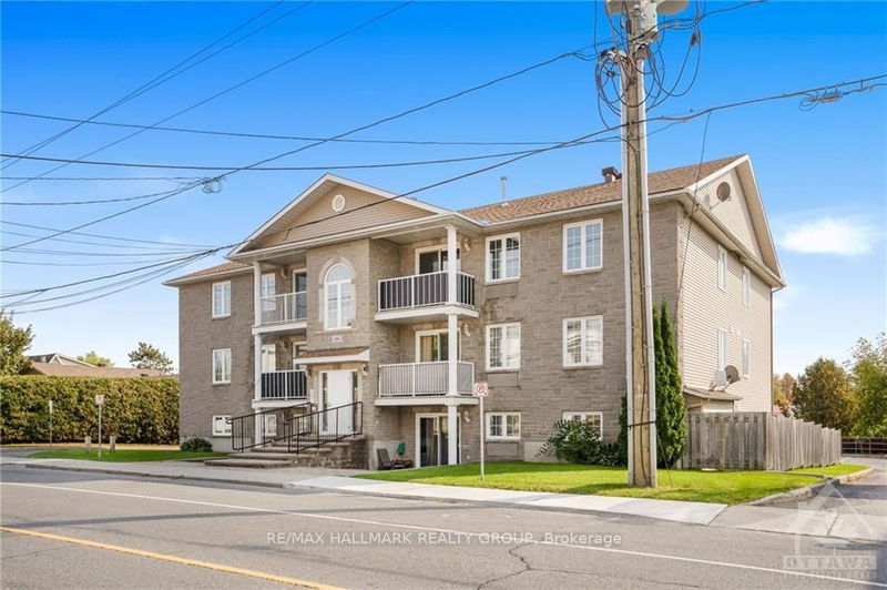 Unit 301 — 1005 LAURIER St, Clarence-Rockland - 606 - Town of Rockland image-0-0