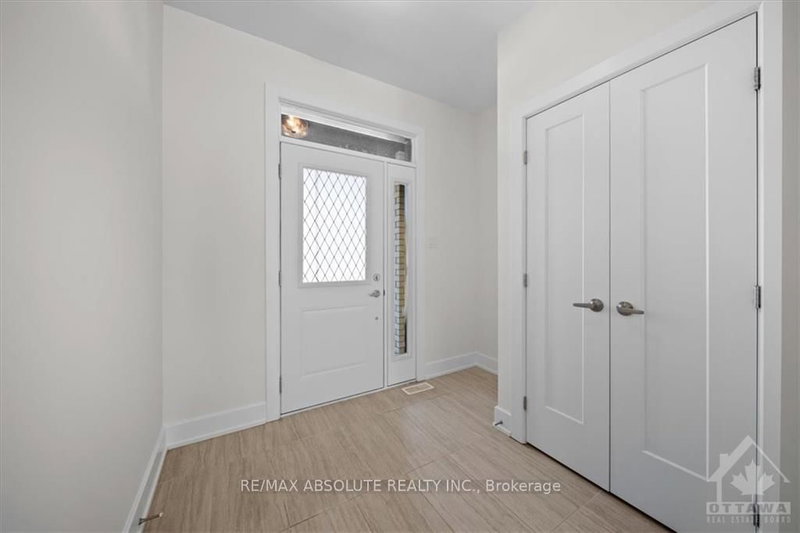 8 TABER St, Carleton Place, K7C 0H2 | Image 2